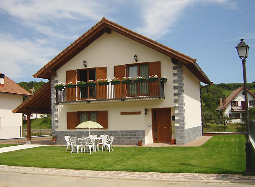 Irugoienea Country house *