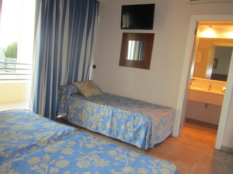 Hospedium Abril Hotel