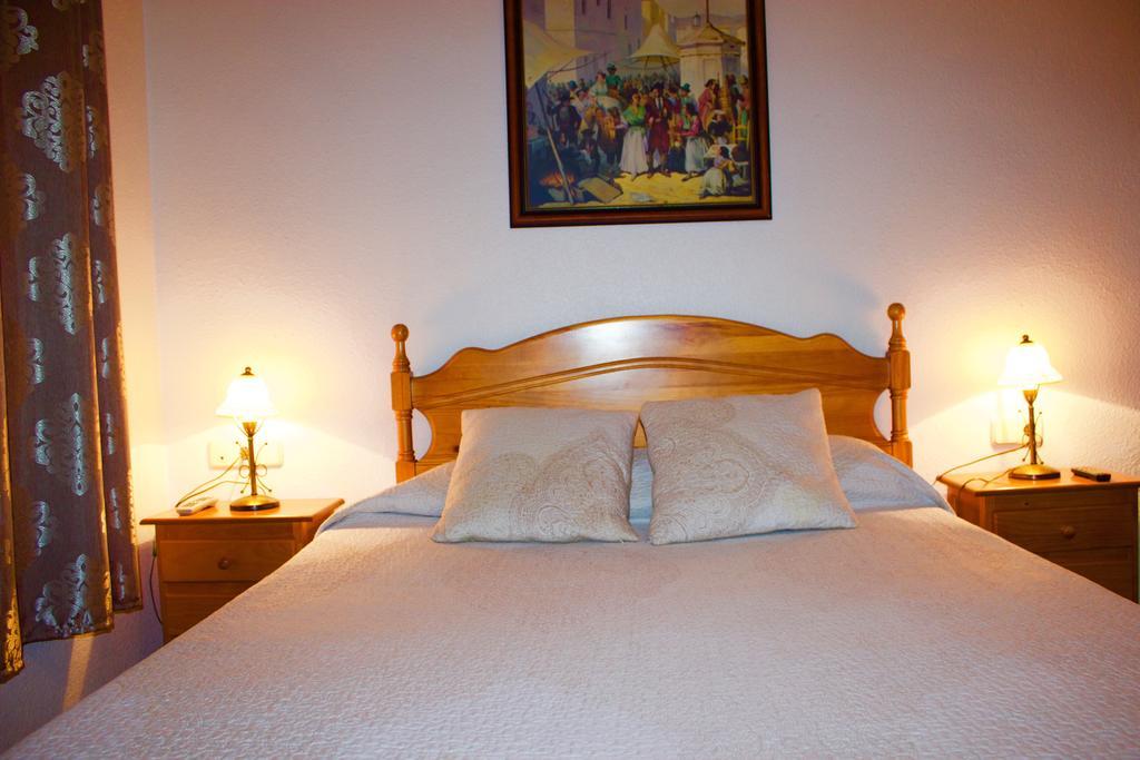 Hotel Mairena Mairena De Alcor