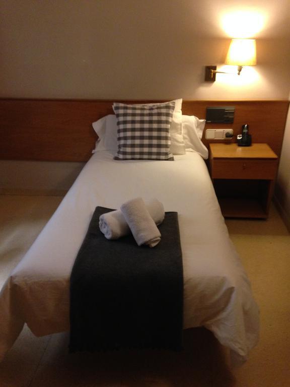 Manel Hotel 2*