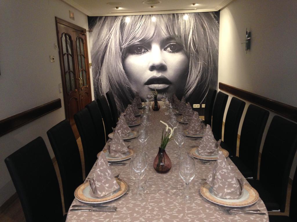 Hotel Manel 2*