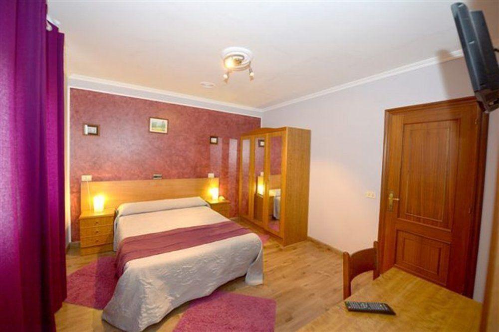 Santa Cruz Hotel *