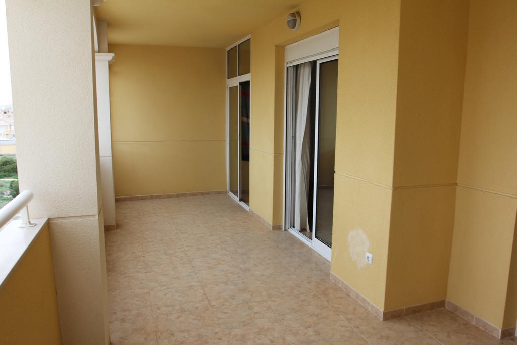 On 2 B Calle Helena Torrevieja