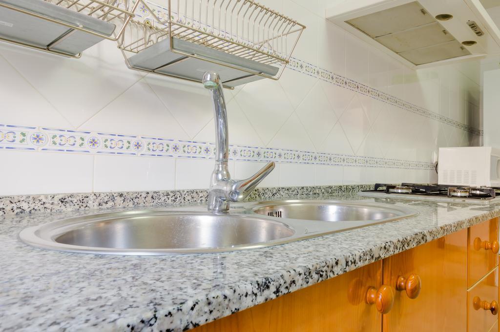 Carril De La Fuente Apartment *