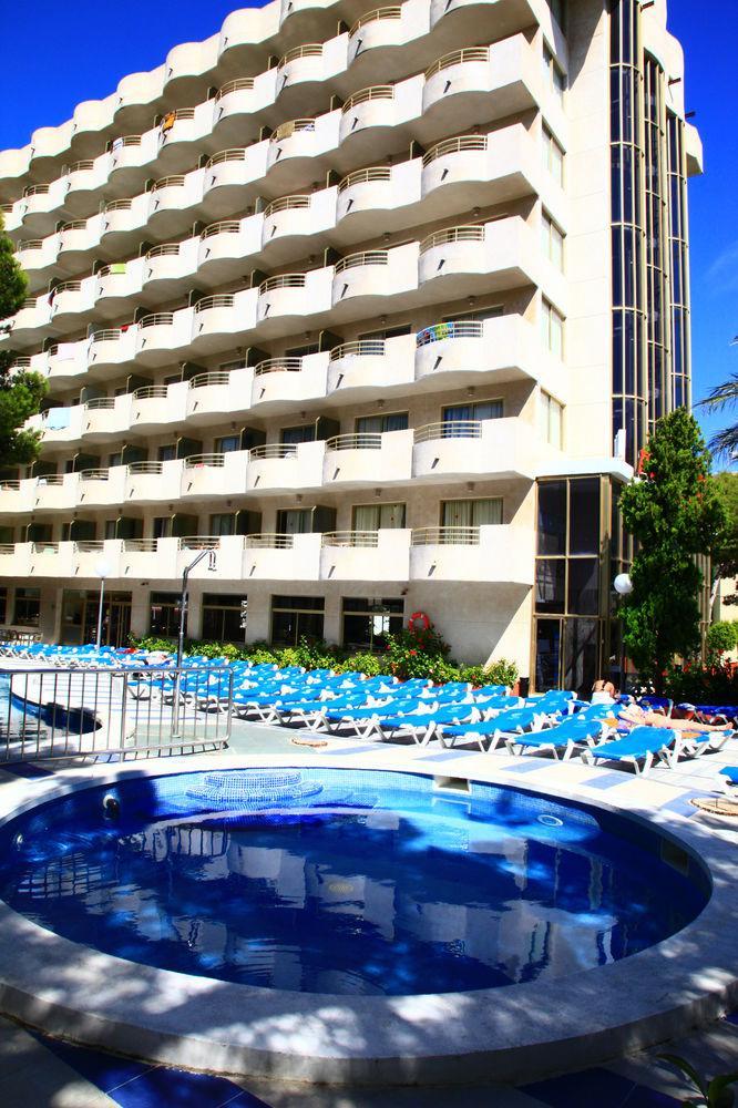 Ibiza Hotel *