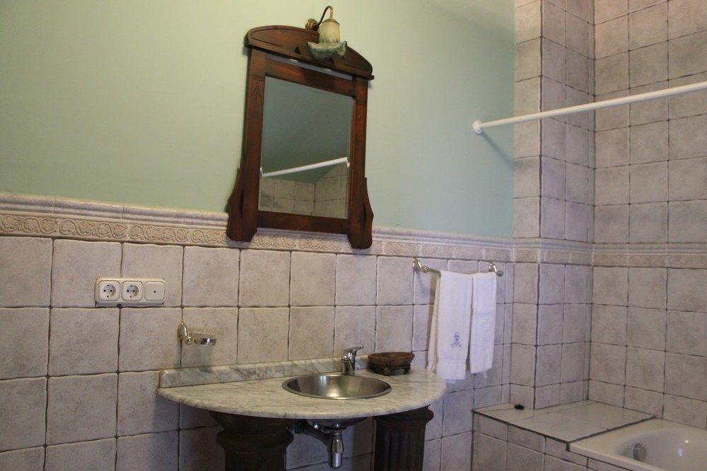 Apartamentos El Capricho Country house Agueda del Caudillo