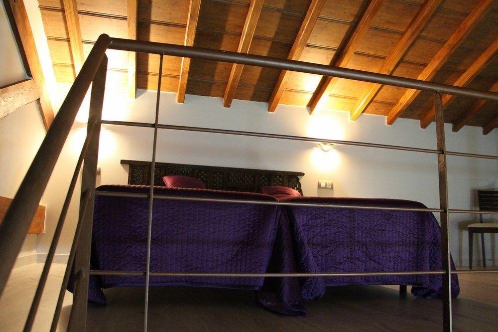Apartamentos El Capricho Country house *