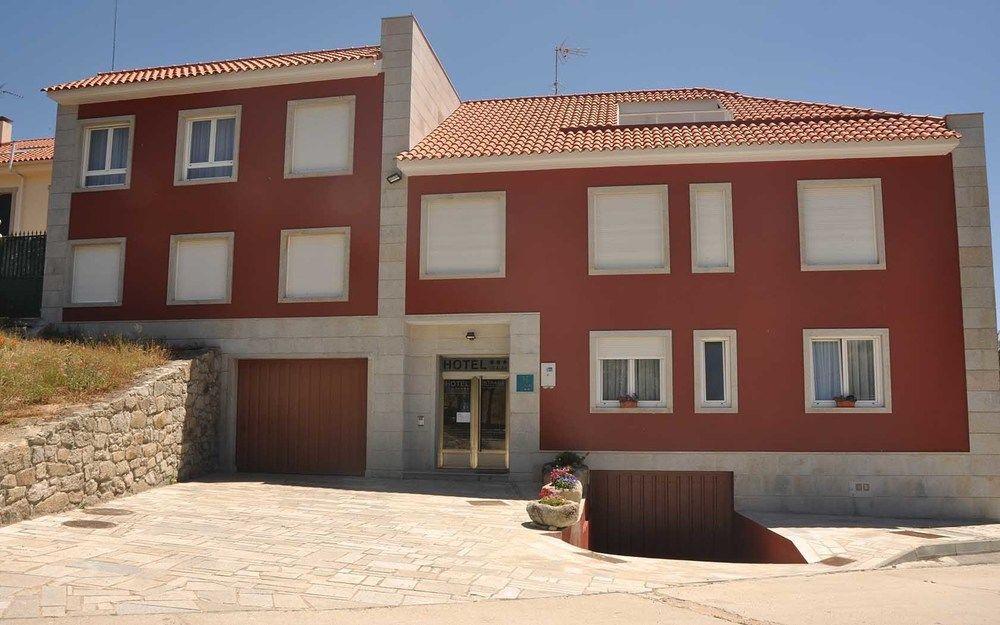 Hotel De Alba 3*