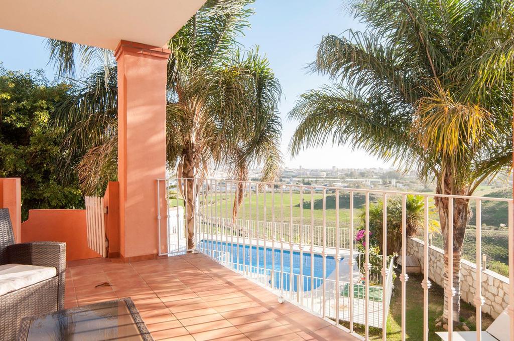 Pilar Villa *