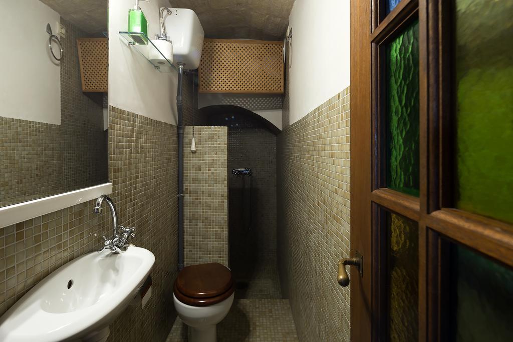 Holi-rent Historic House Next To The Alcazar Apartment *