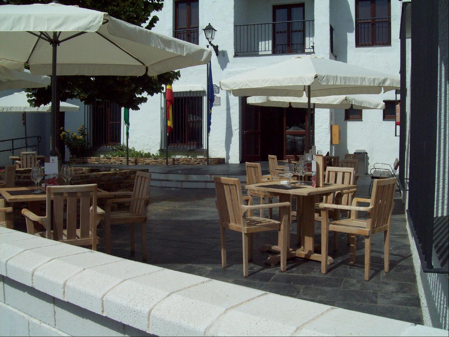 Hotel Turistica De 3*