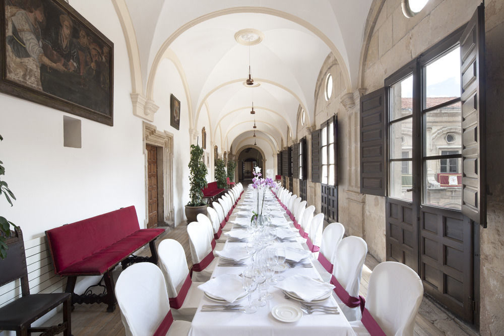 Real Colegiata San Isidoro Hotel