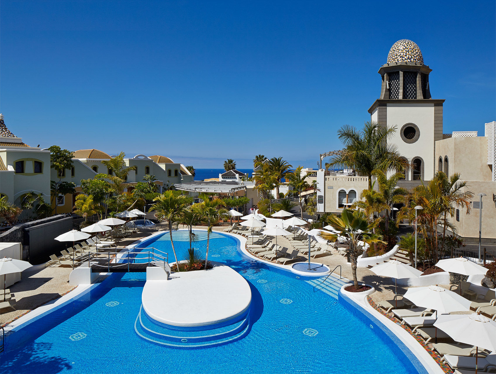 María Hotel 5*