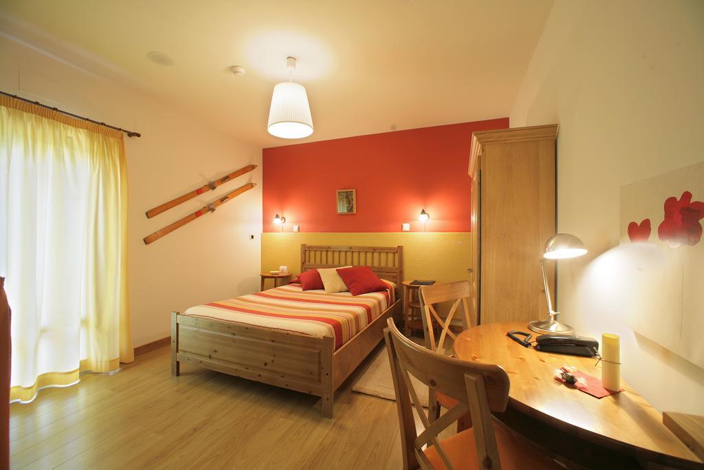 Rural Besaro - Selva De Irati Hotel Izalzu