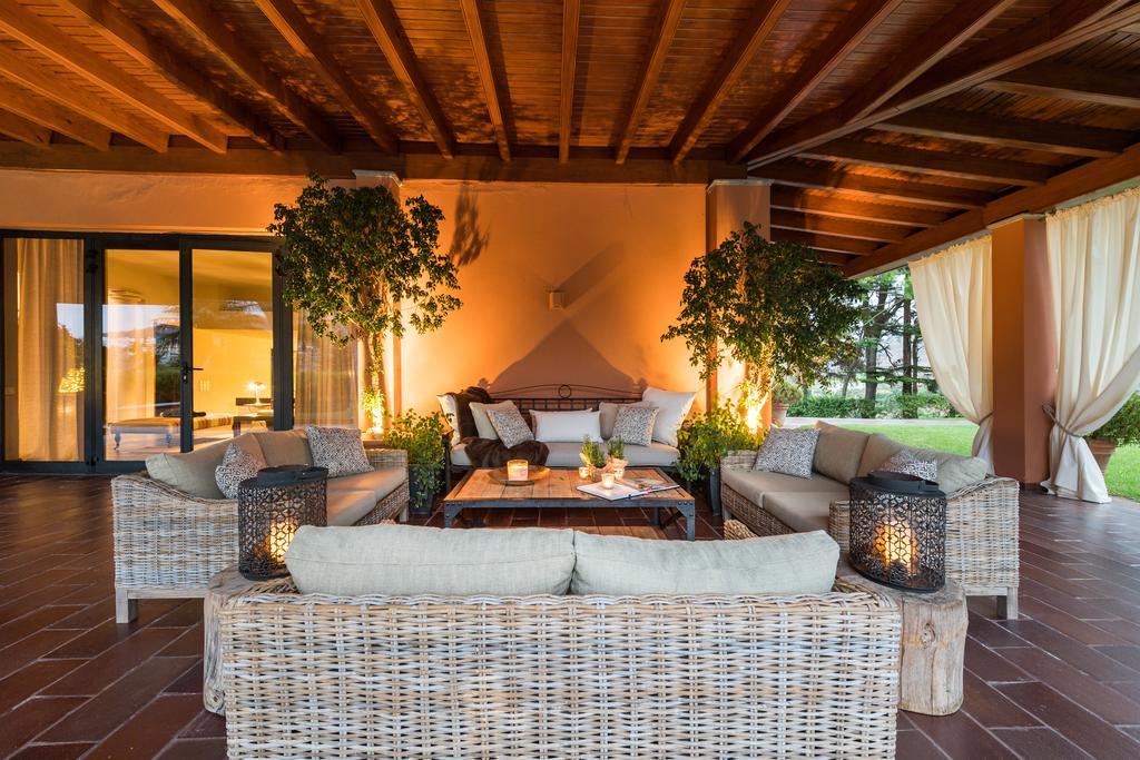 Los Pinos Villa