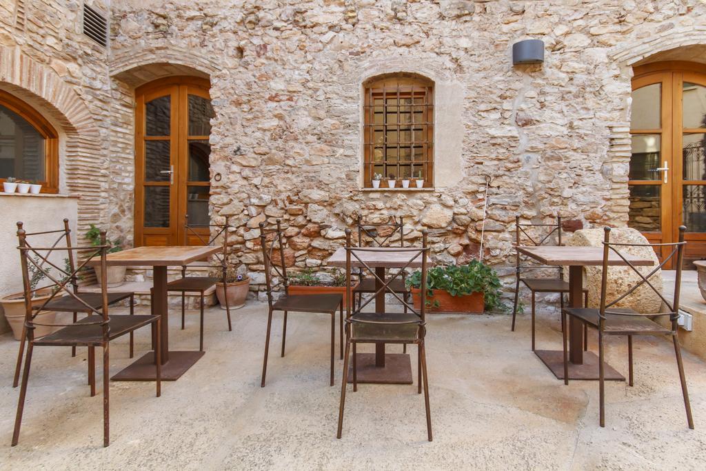 Rural Cal Torner Adults Only Hotel