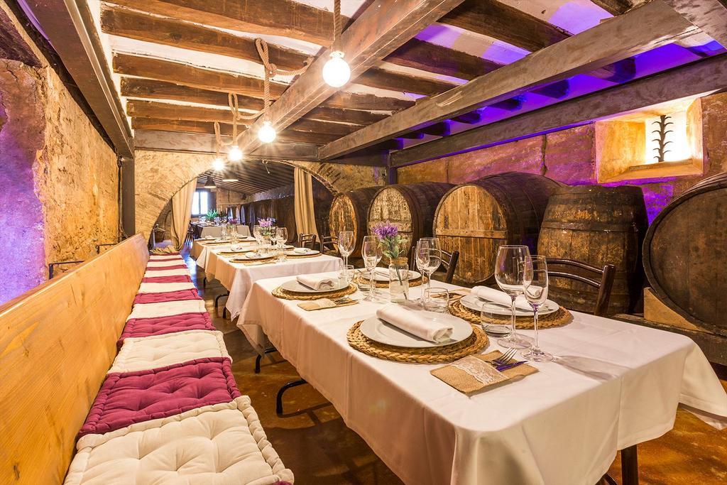 Country house Masia Canyes & San Lorenzo de Hortons