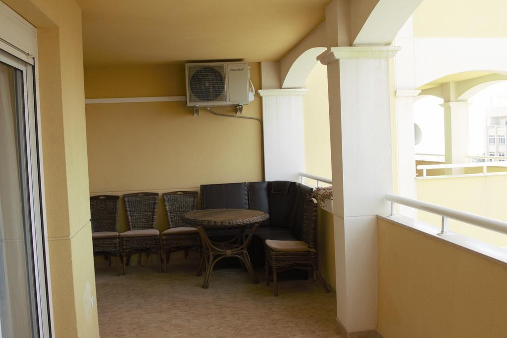 On 2 B Calle Helena Apartment