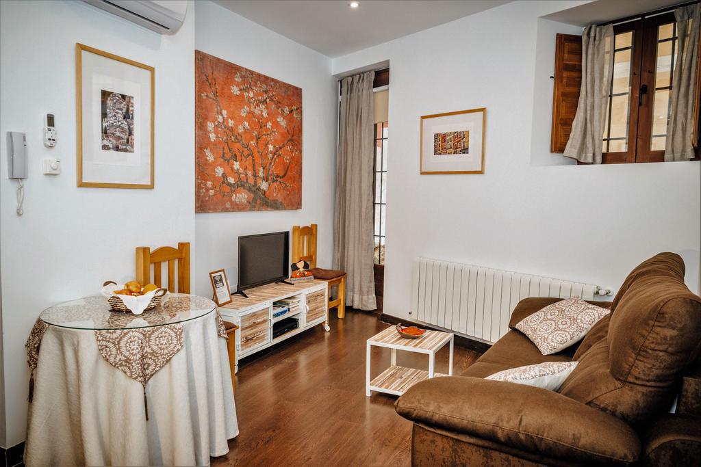 1177 Apartment *