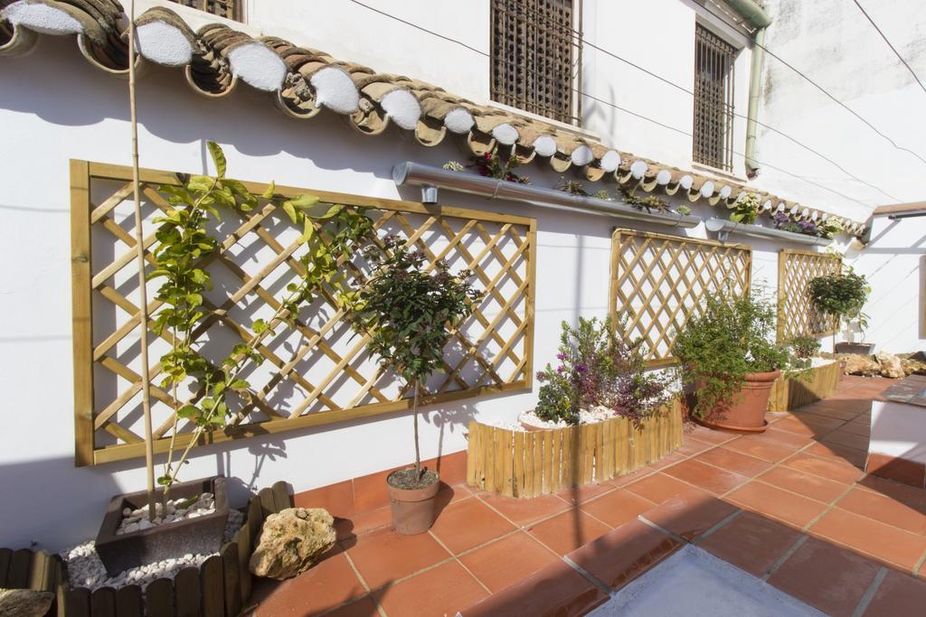 Casa Turistica Patio Cordobes - Parking Privado En La Juderia *