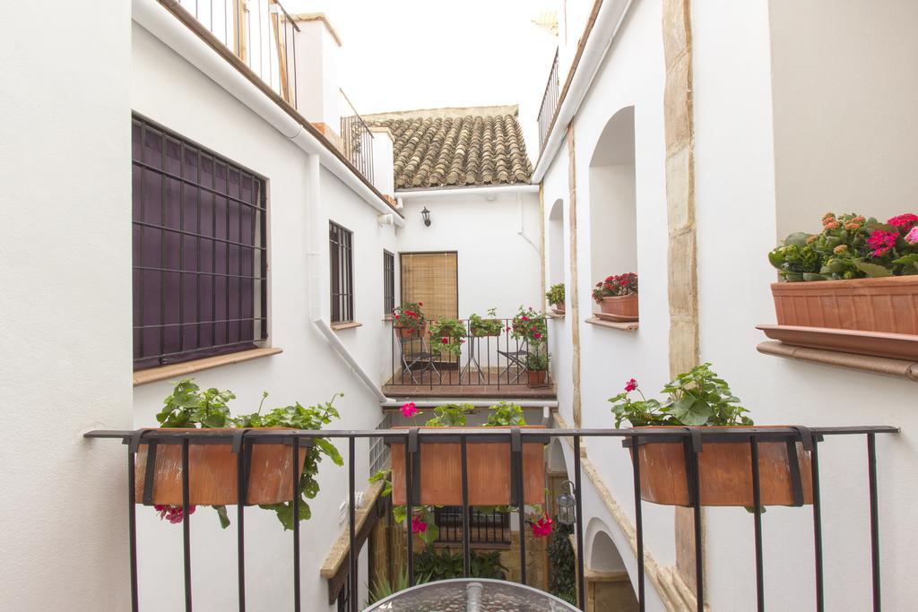 Casa Turistica Patio Cordobes - Parking Privado En La Juderia Apartment *