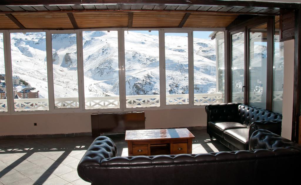 Reino Nevado Hotel 3*