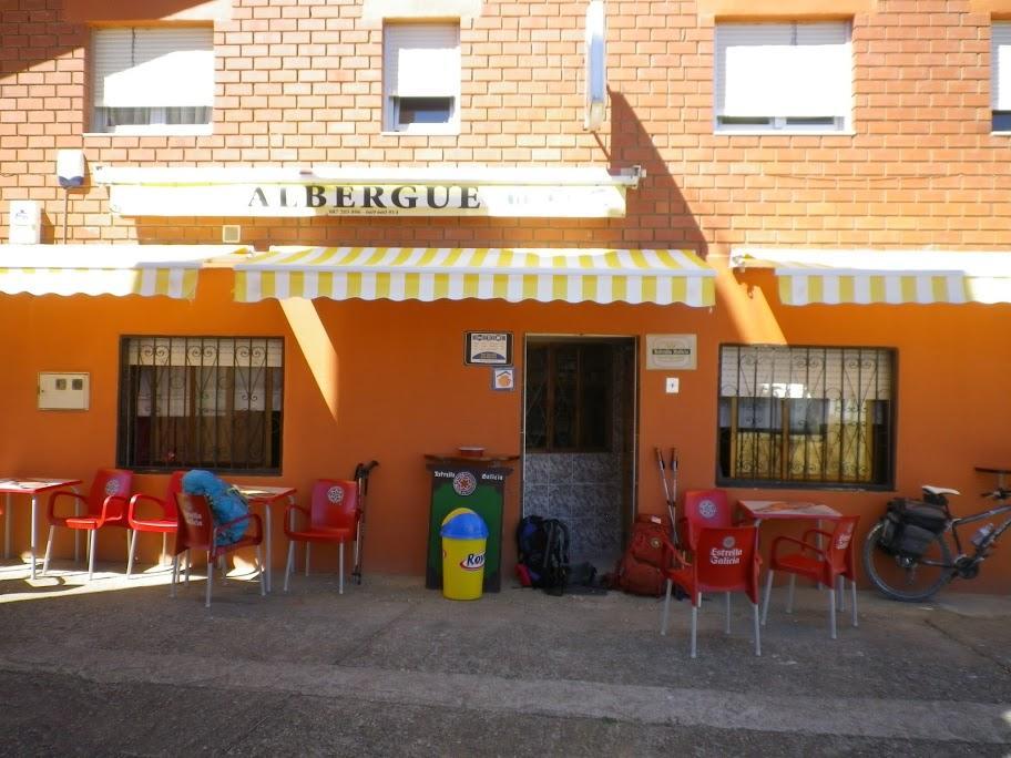 Turistico La Torre Pensión *