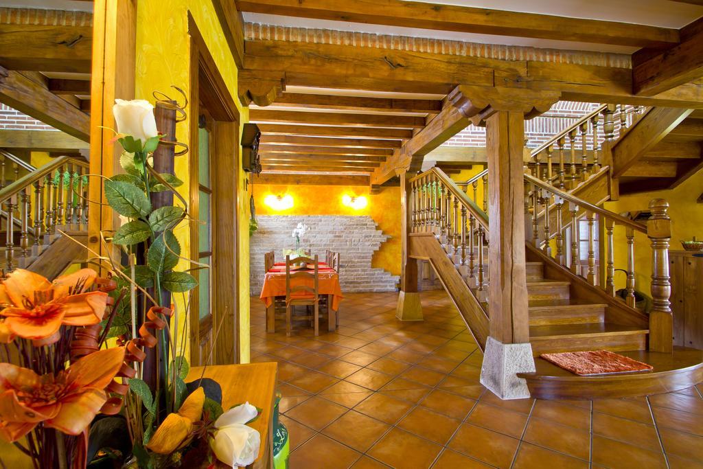 La Fabula Inn