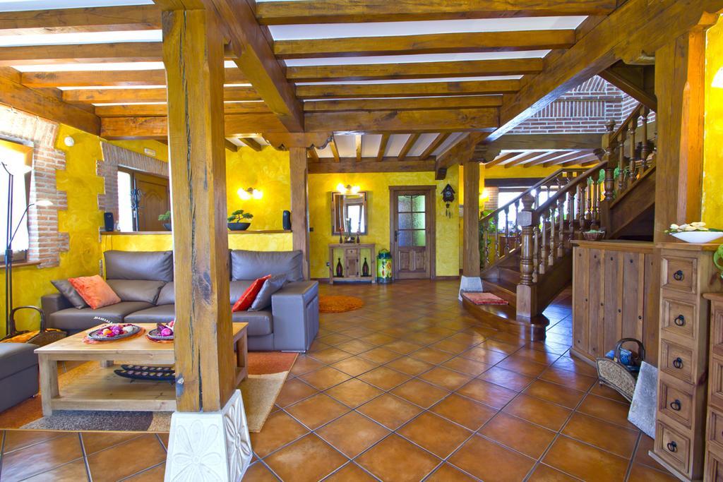 La Fabula 3*