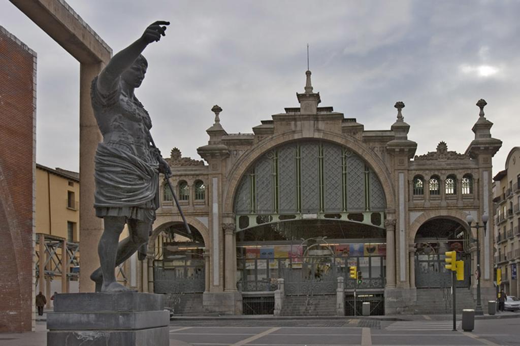 Casa De Mercado *