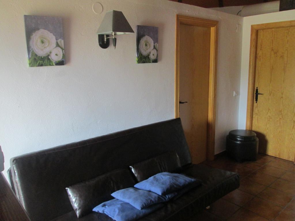 Aparthotel Chozos De La Dehesa La Roca de la Sierra
