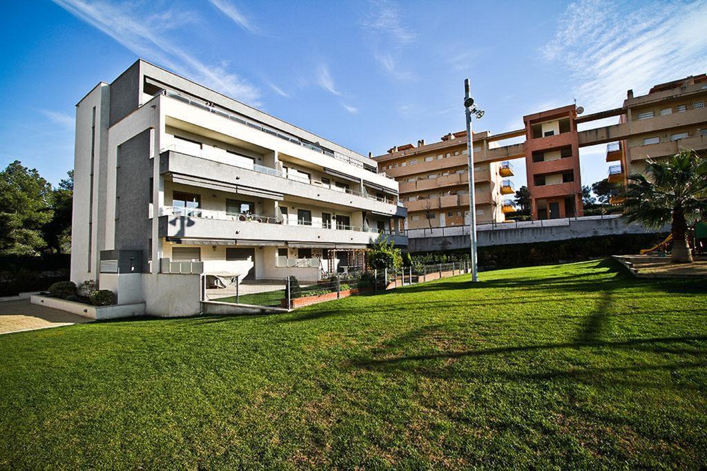 J Tramuntana Planet Costa Dorada Salou