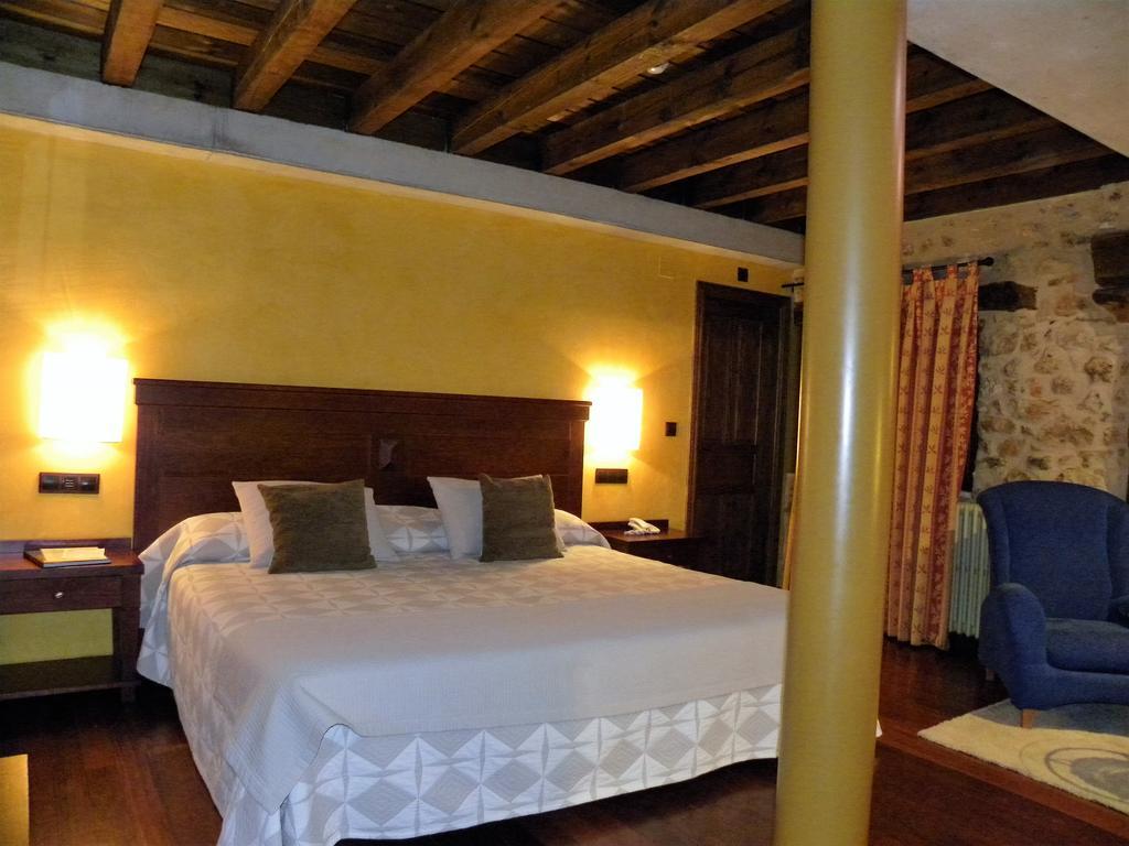 Los Templarios Guest house *