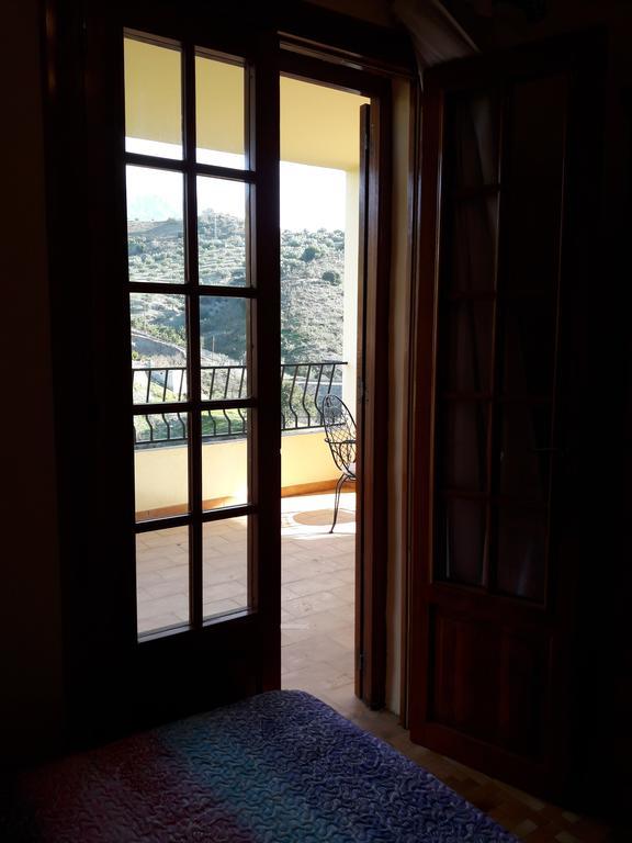 Vista La Maroma * Vinuela