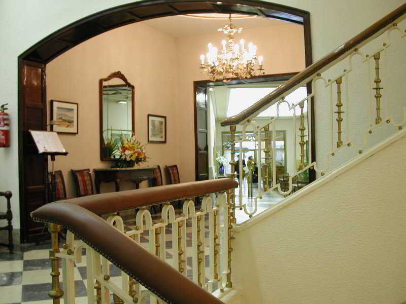 Real By Recordis Hotel