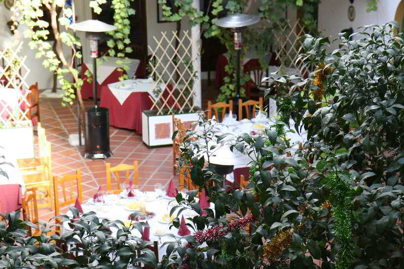 Hotel Caserio De Iznájar