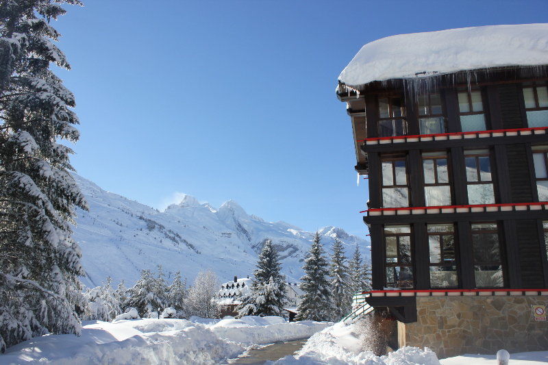 Hotel Snoe 3*