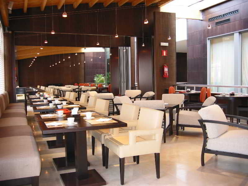 Hotel Nh 4*