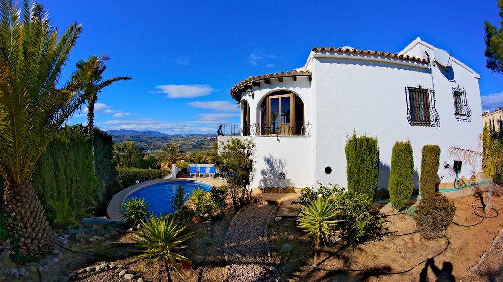Villa La Madrugada - Luxury With Sea Views And Private Heated Pool Moraira