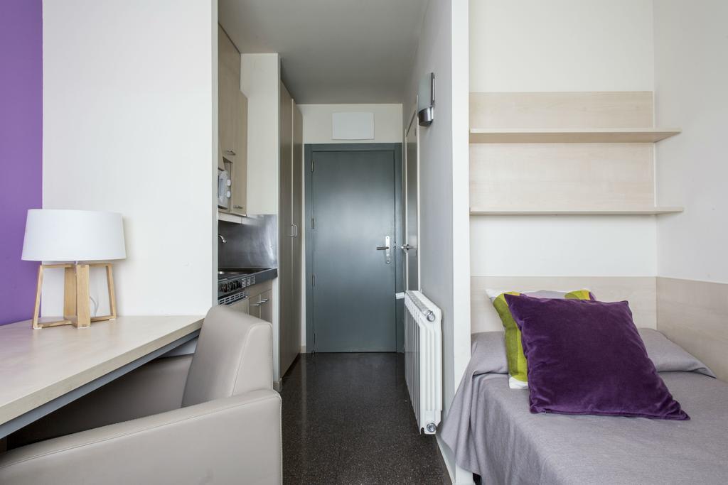 Residencia Universitaria Resa Abedules Apartment *