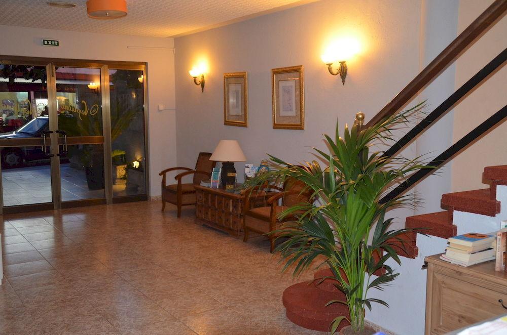 Guest house Neptuno Caceres