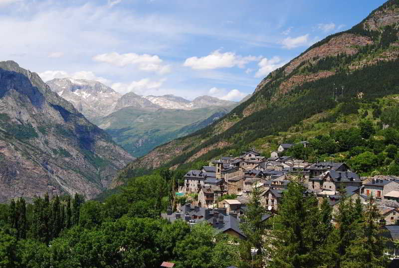 Sno Edelweiss Hotel