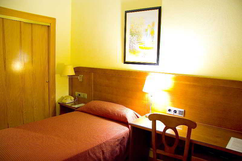 Habaneros Hotel