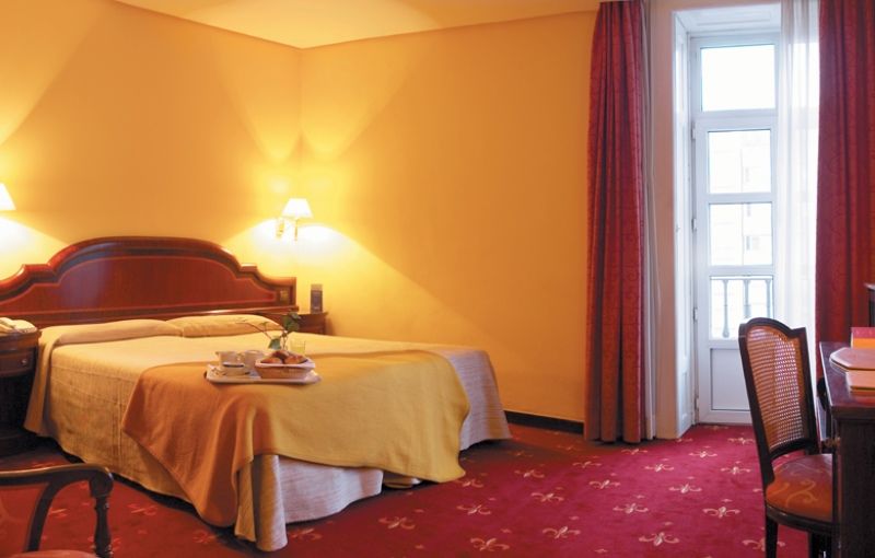 Hotel Compostela 4*