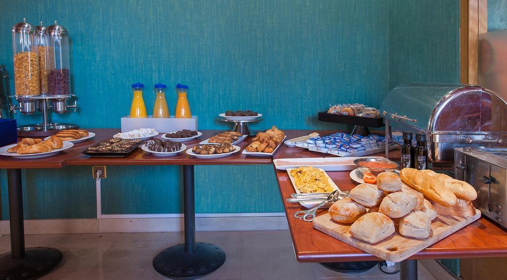 Tryp Sofia Parquesol