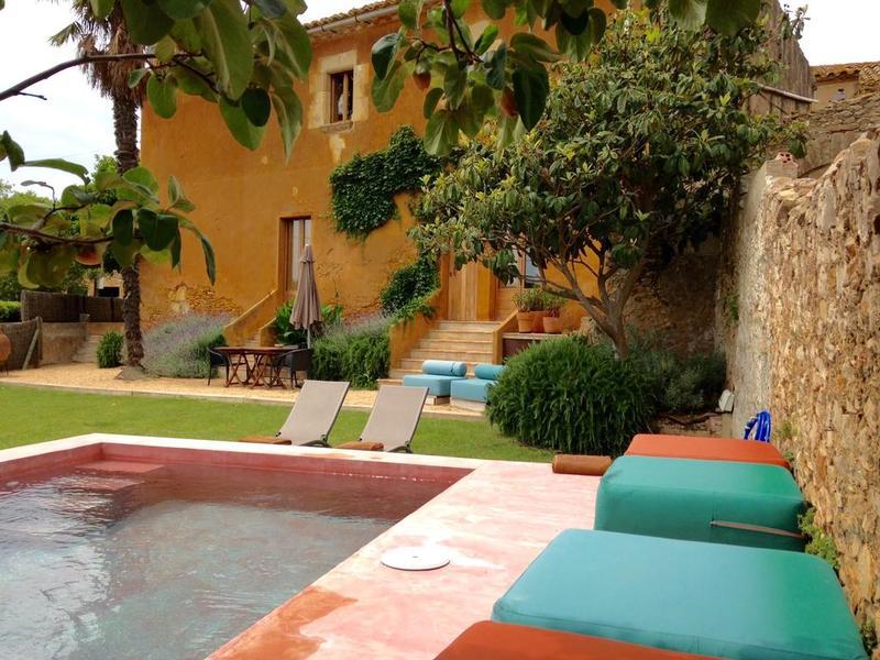 La Rectoria De Regencos Hotel