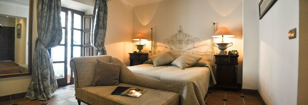 Hotel La - Old Town *