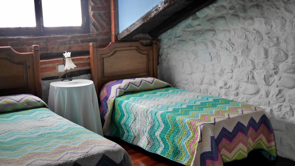 Restaurante Sauga Pensión Puente San Miguel
