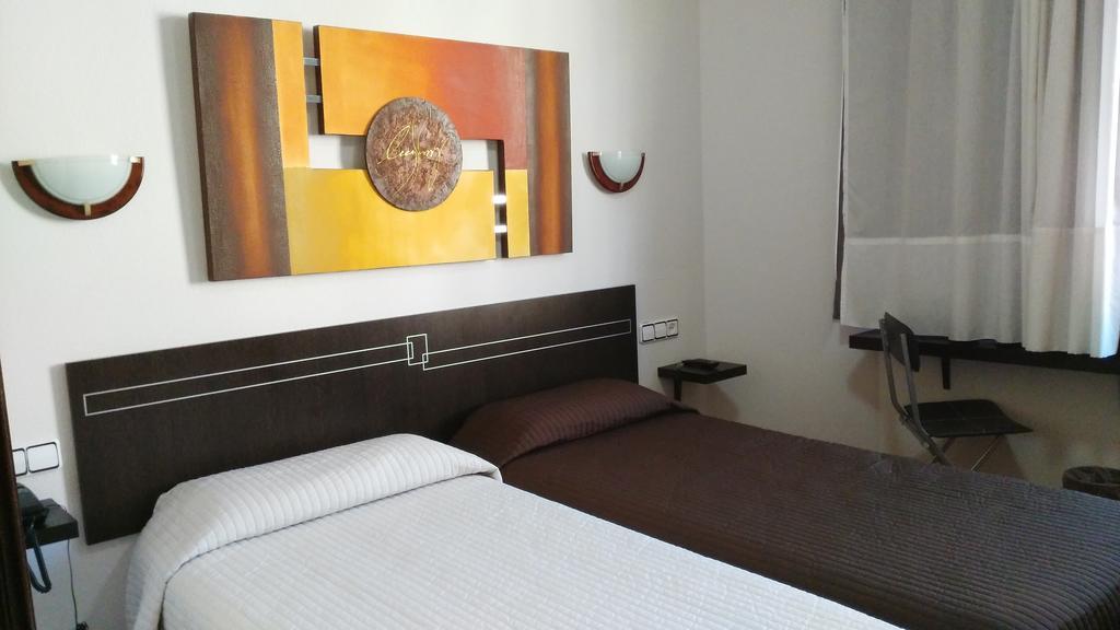 Santa Clara Hotel *