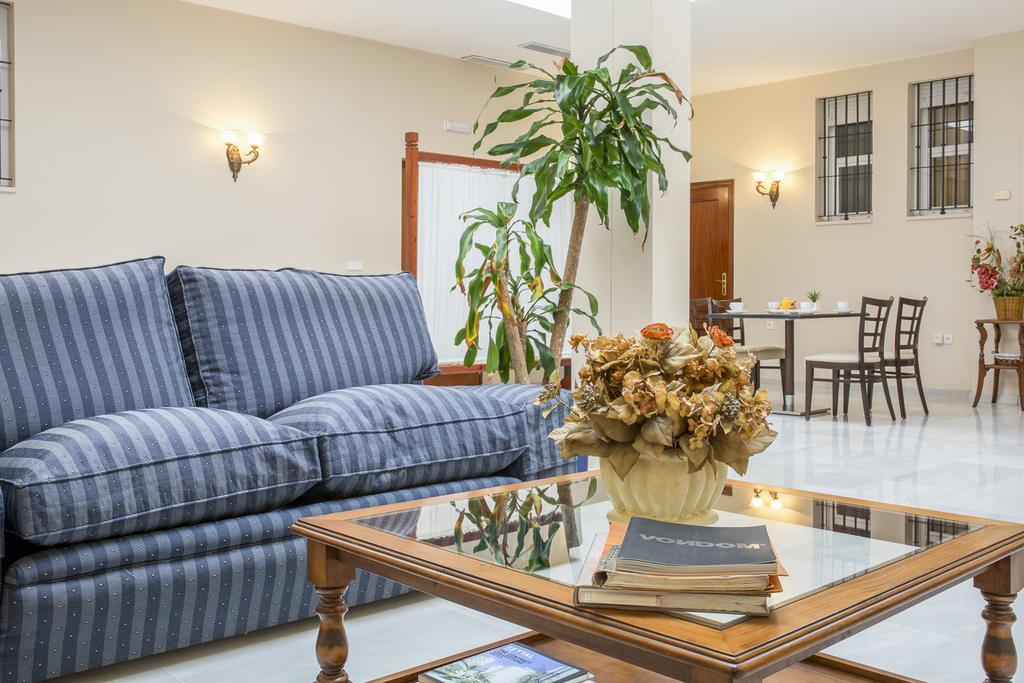 Gran Avenida Hotel Coria del Río